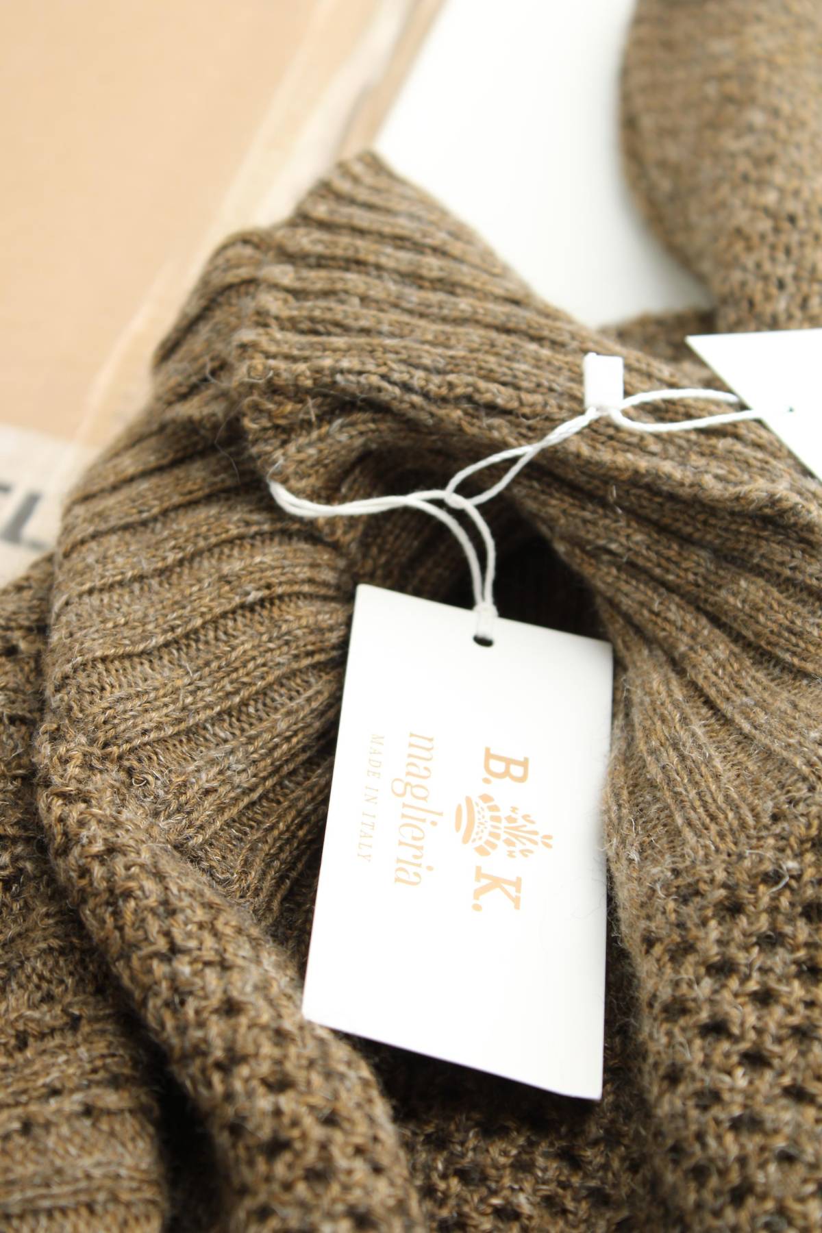 Γυναικείο ζιβάγκο B. K.3 - Contourshop.gr Γυναικείο ζιβάγκο B. K.3