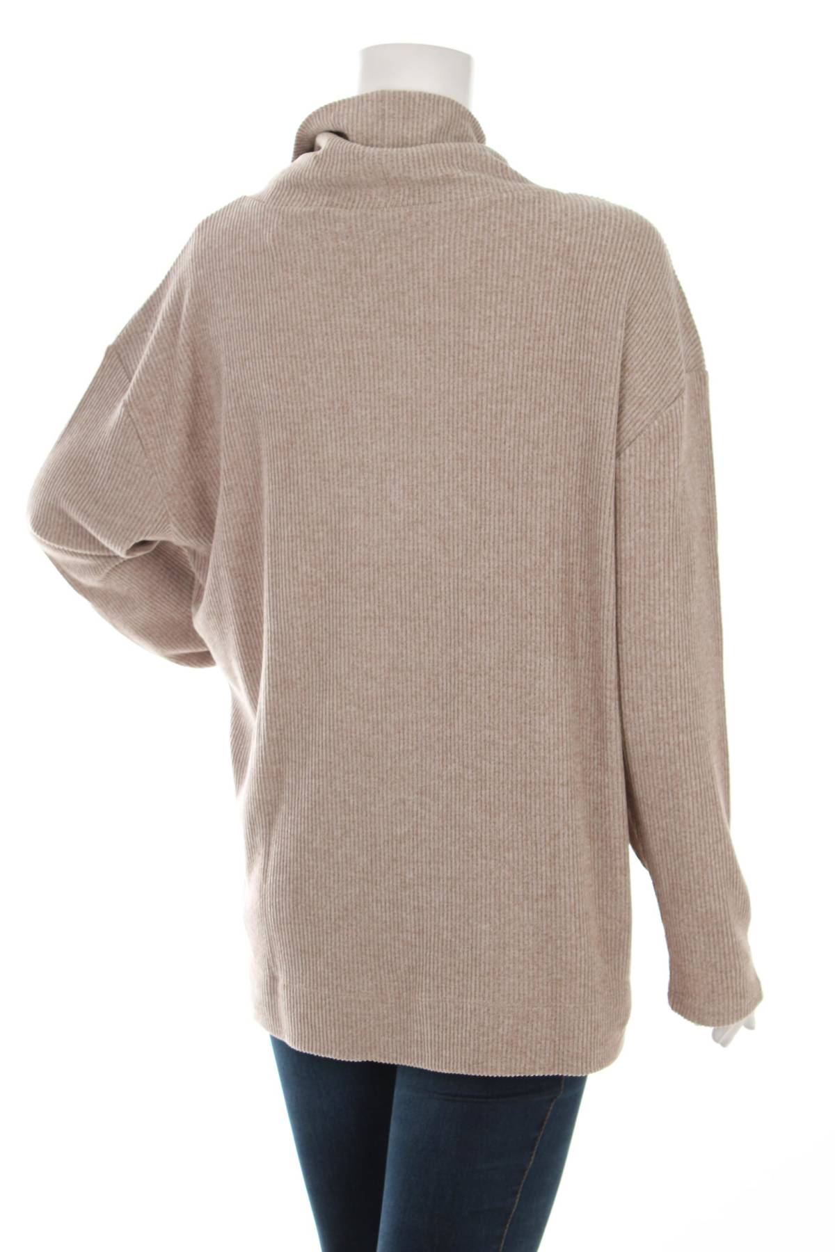 Домашно облекло Triumph2