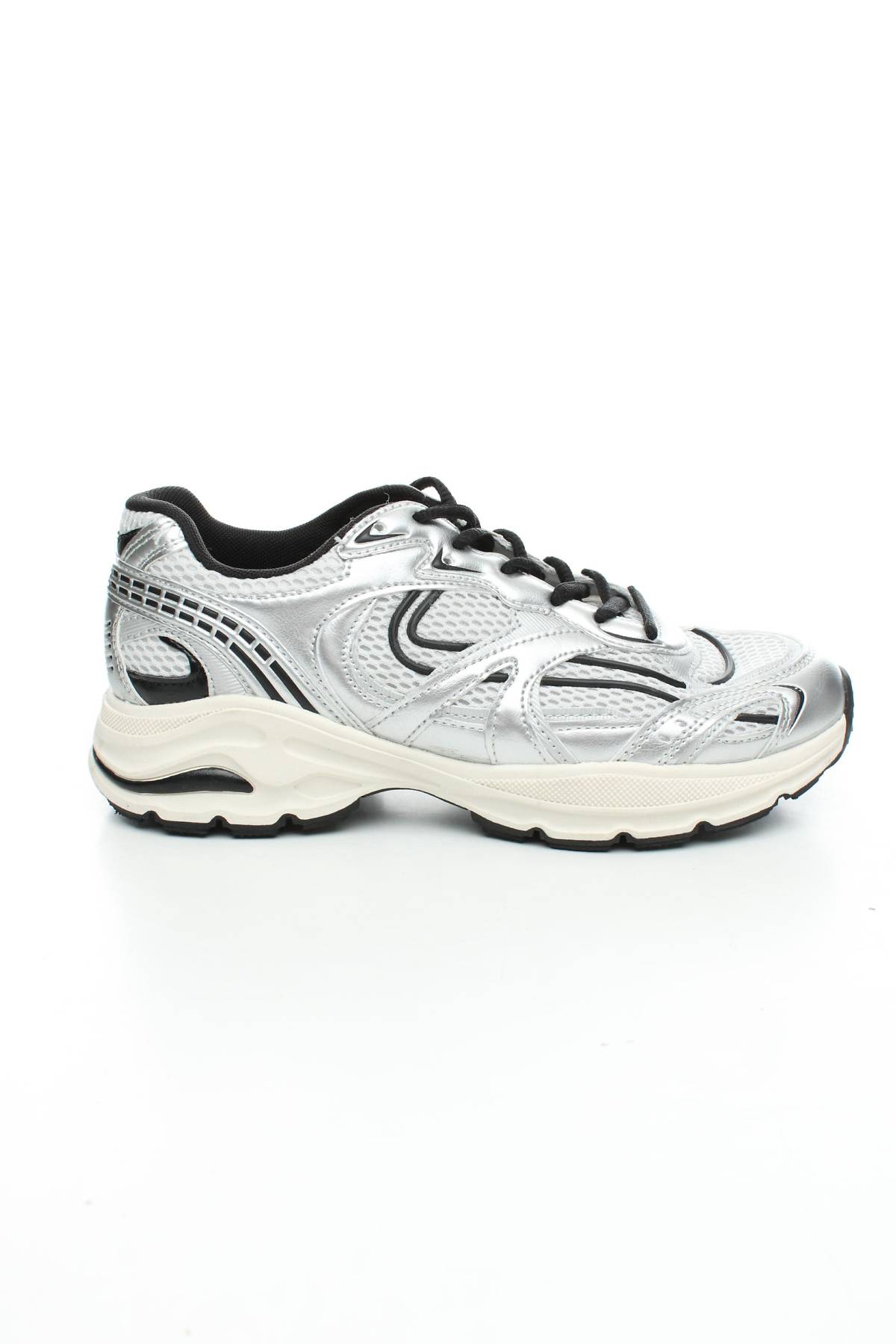 Маратонки Bershka1