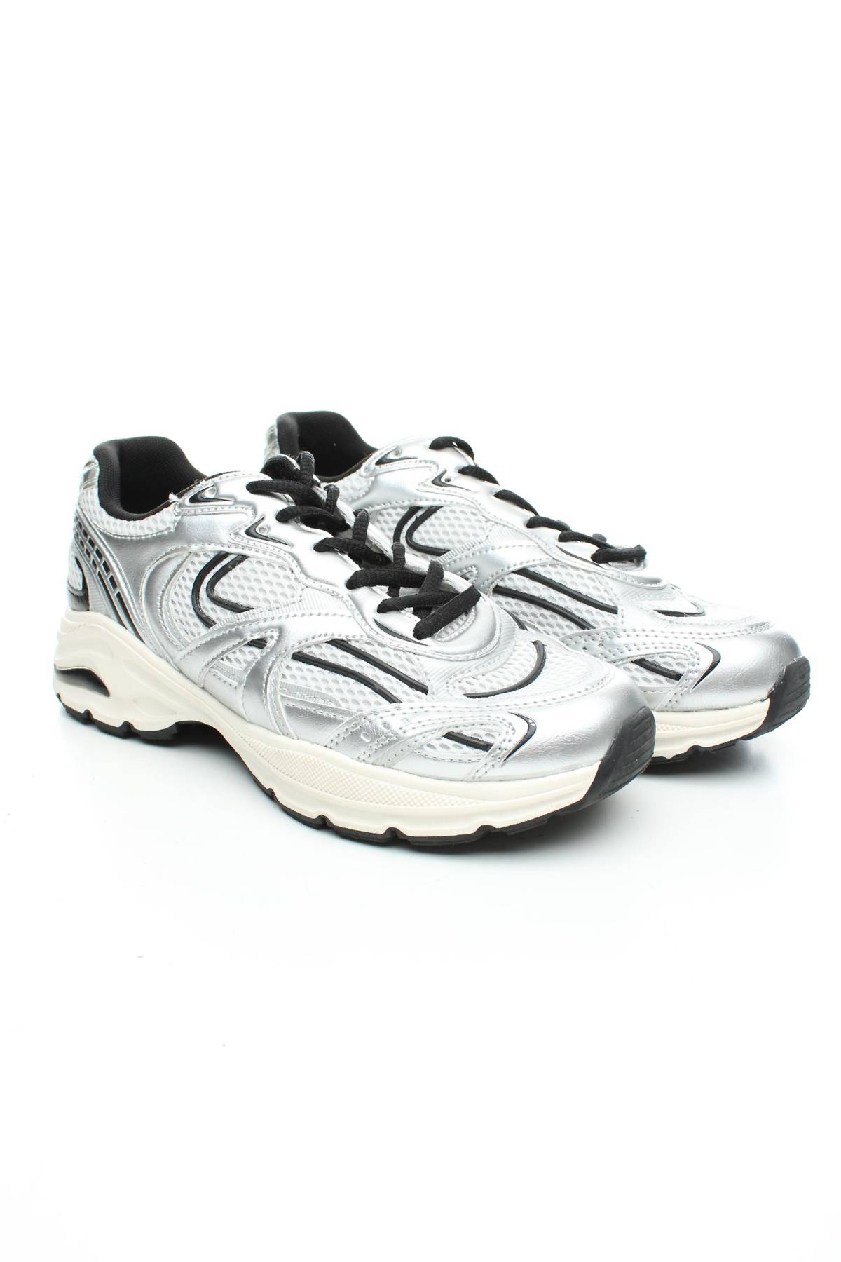 Маратонки Bershka3