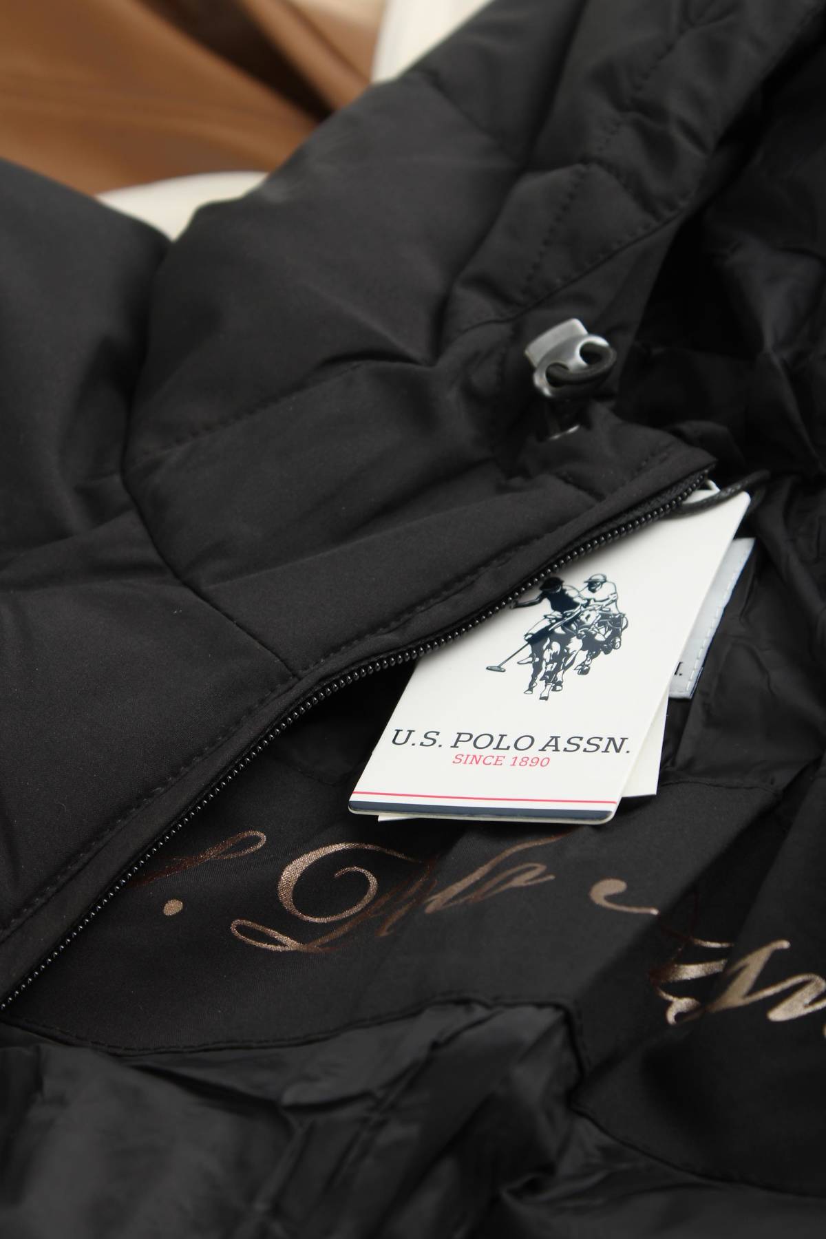 Дамско яке US Polo Assn.4 - Contour.bg Дамско яке US Polo Assn.4