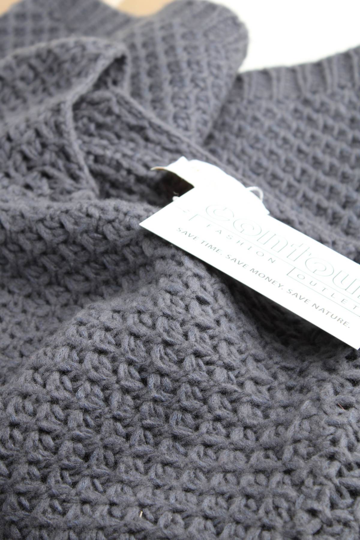 Дамски пуловер B. K.3