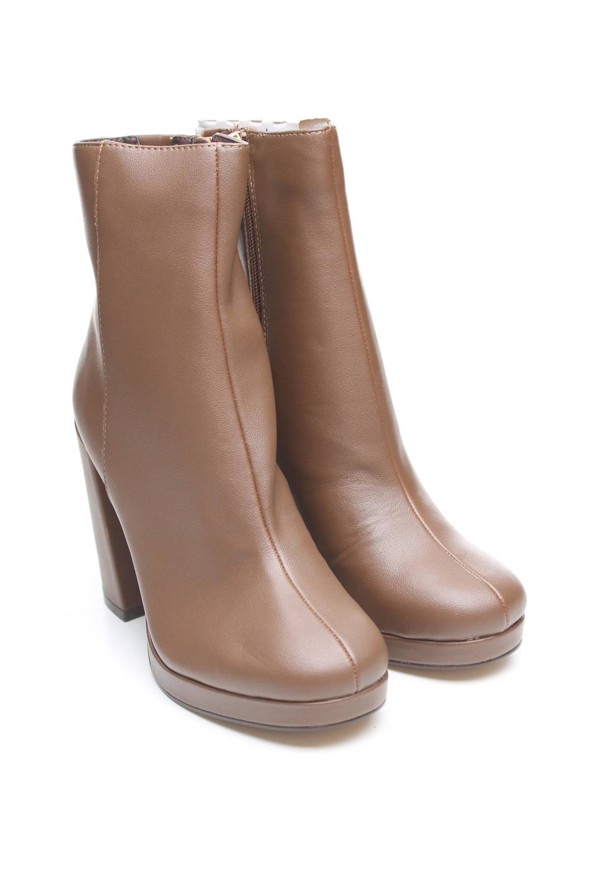 Дамски боти Steve Madden3