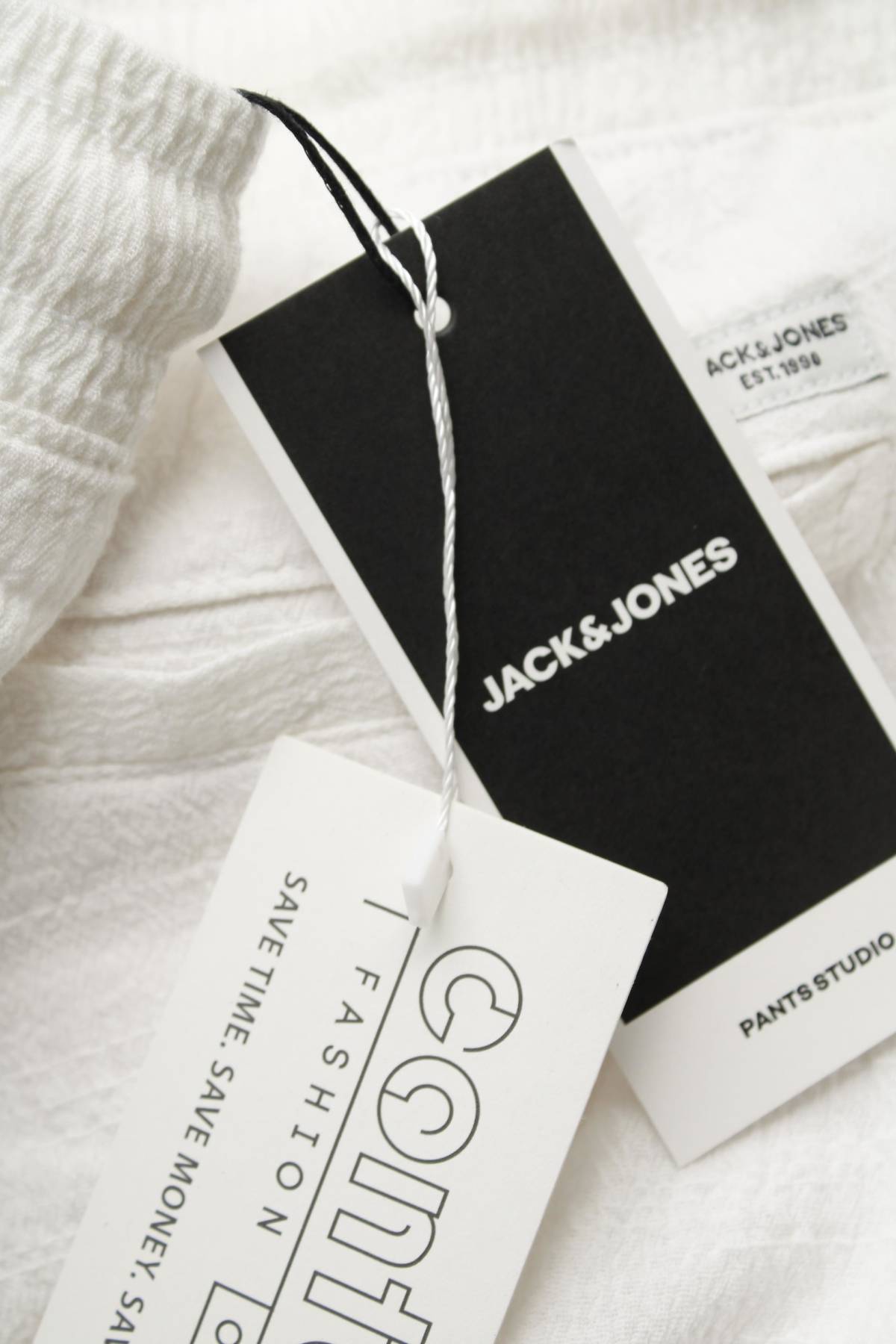 Ανδρικό σορτσάκι Jack & Jones3 - Contourshop.gr Ανδρικό σορτσάκι Jack & Jones3