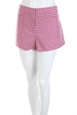 Дамски къс панталон Vero Moda1