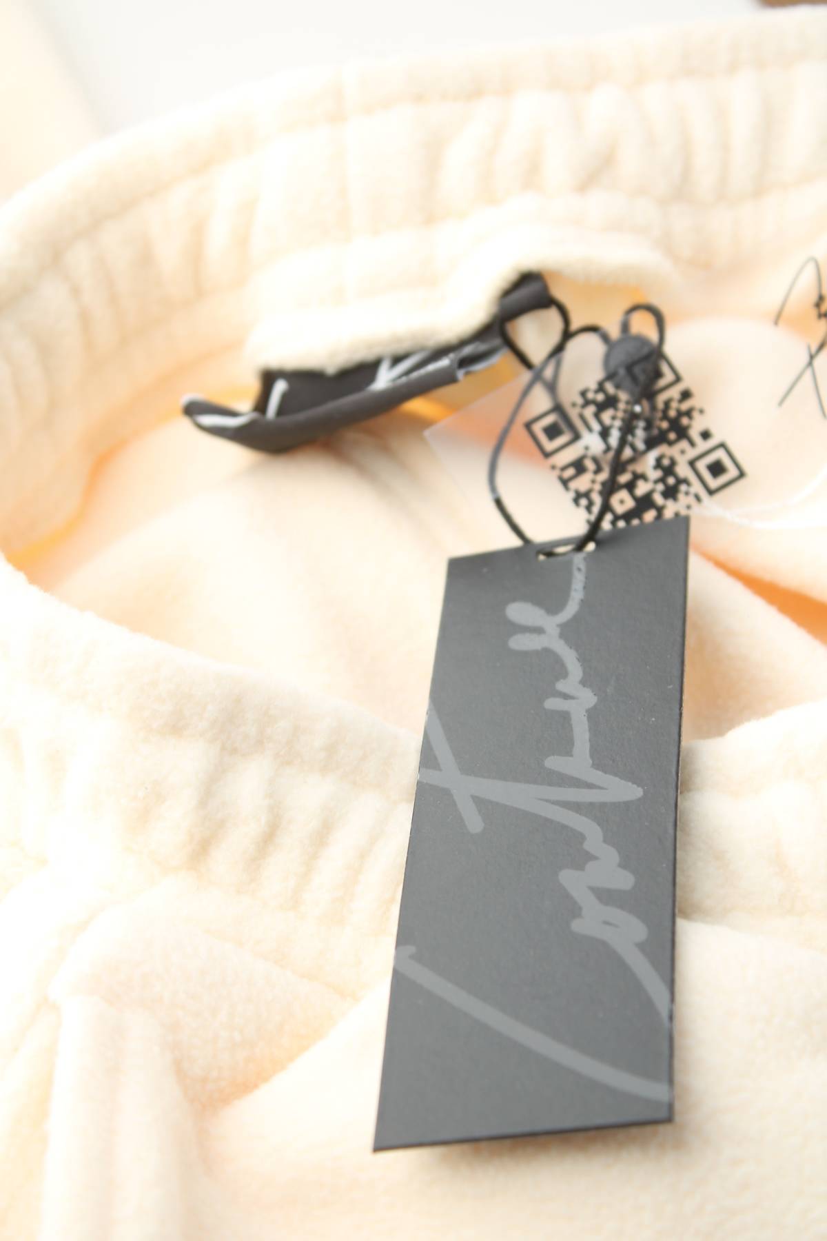 Дамско спортно долнище The Couture Club3