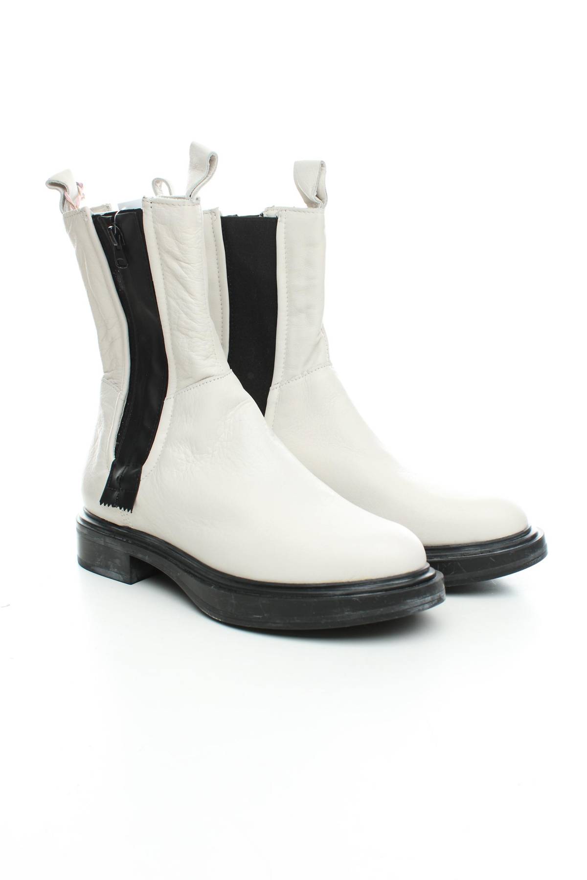 Дамски боти MJUS3