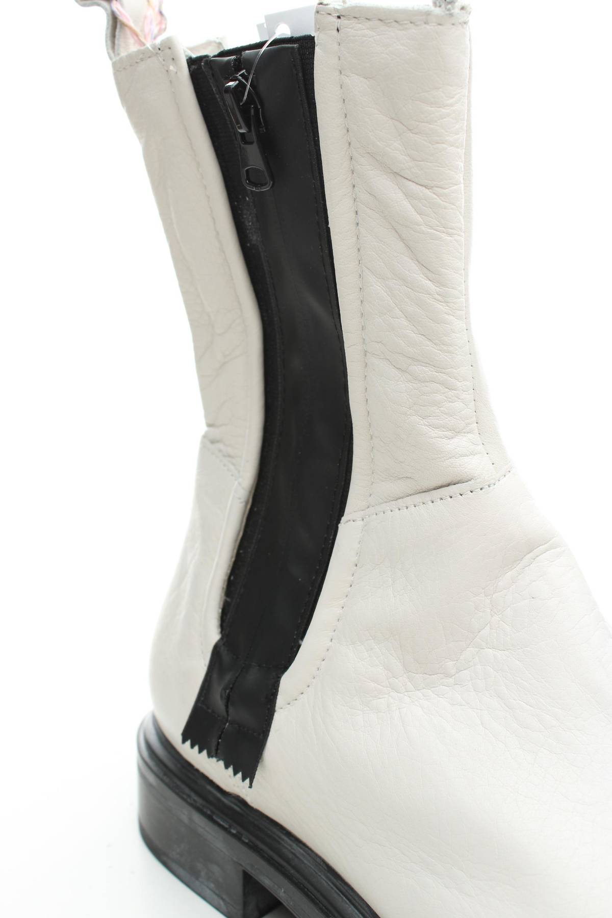 Дамски боти MJUS5