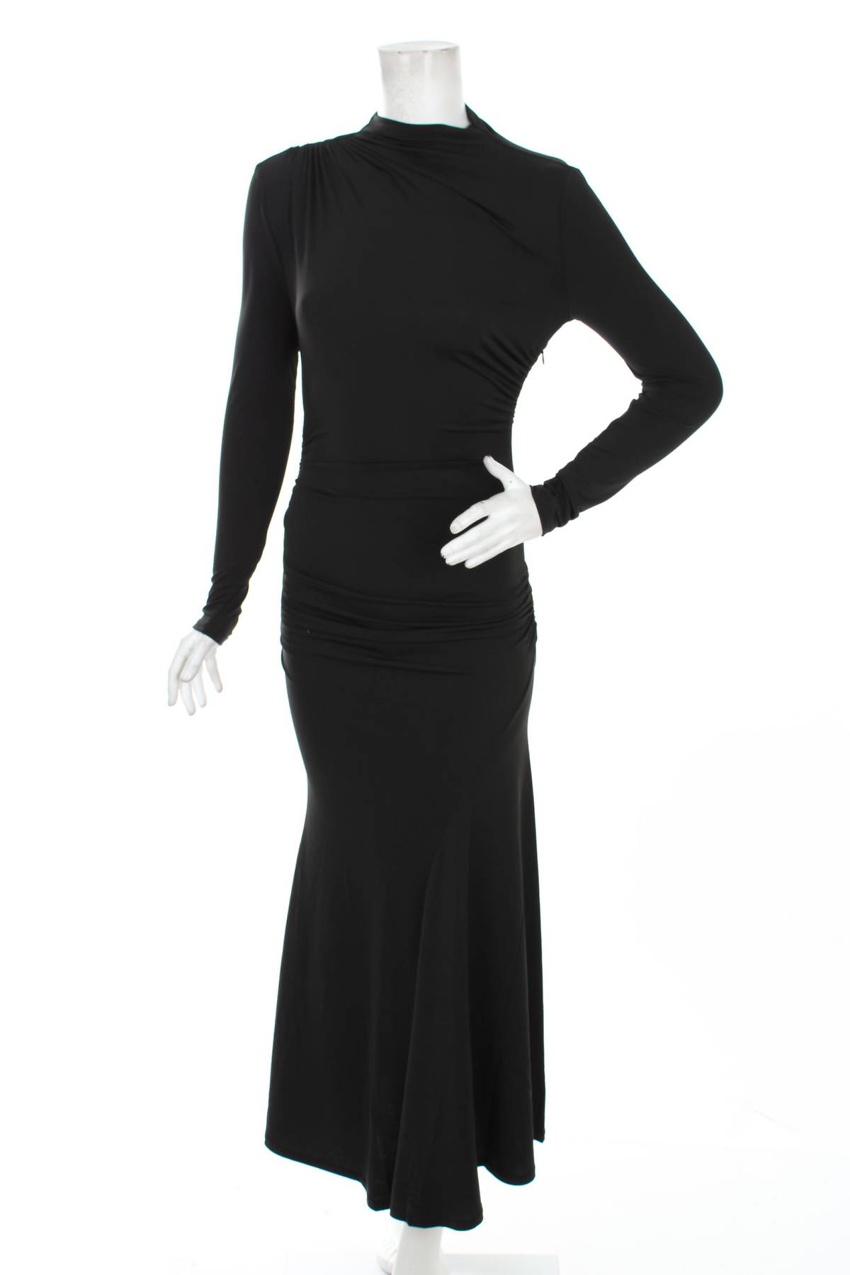 Рокля Michelle Keegan1