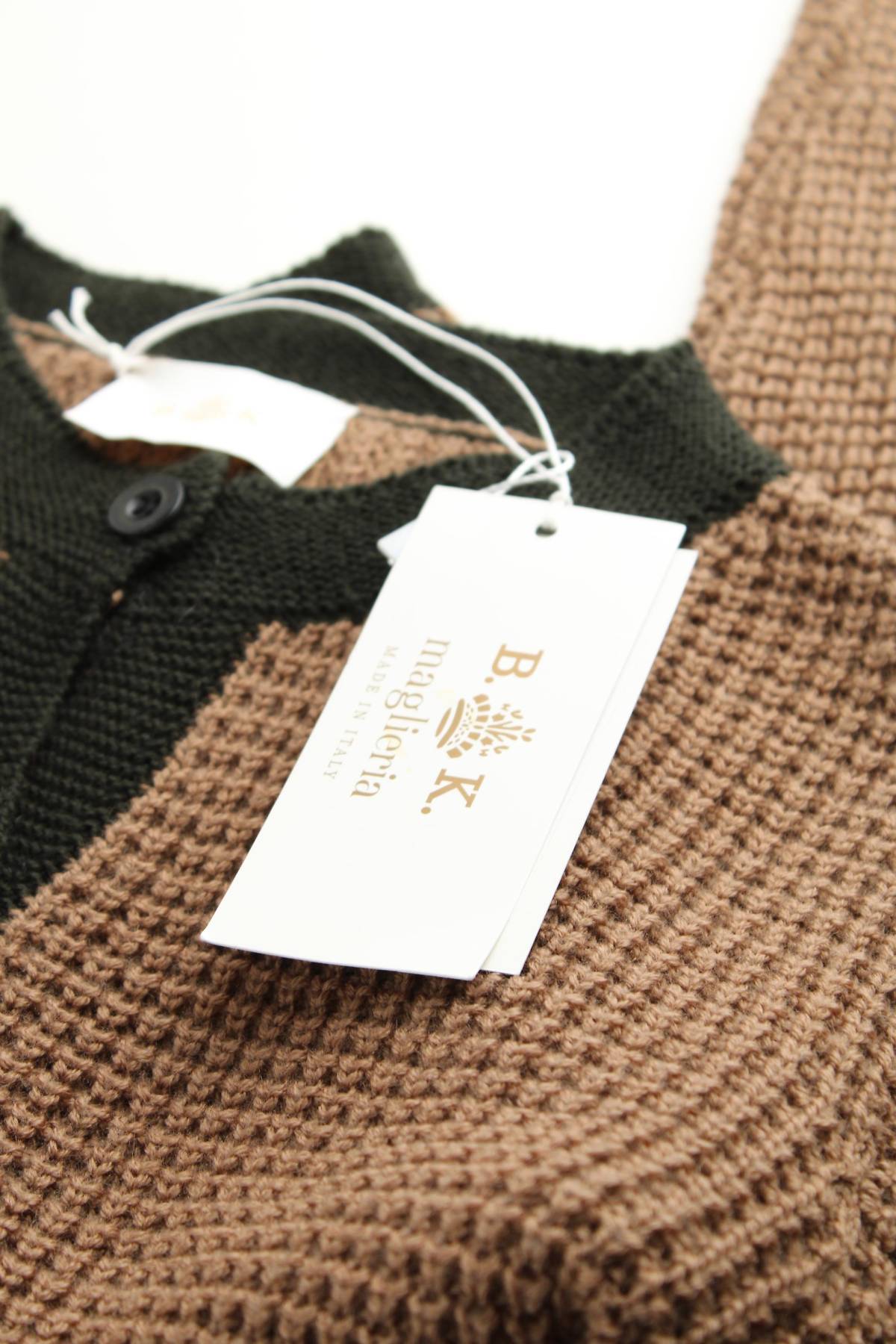 Дамска жилетка B. K.3