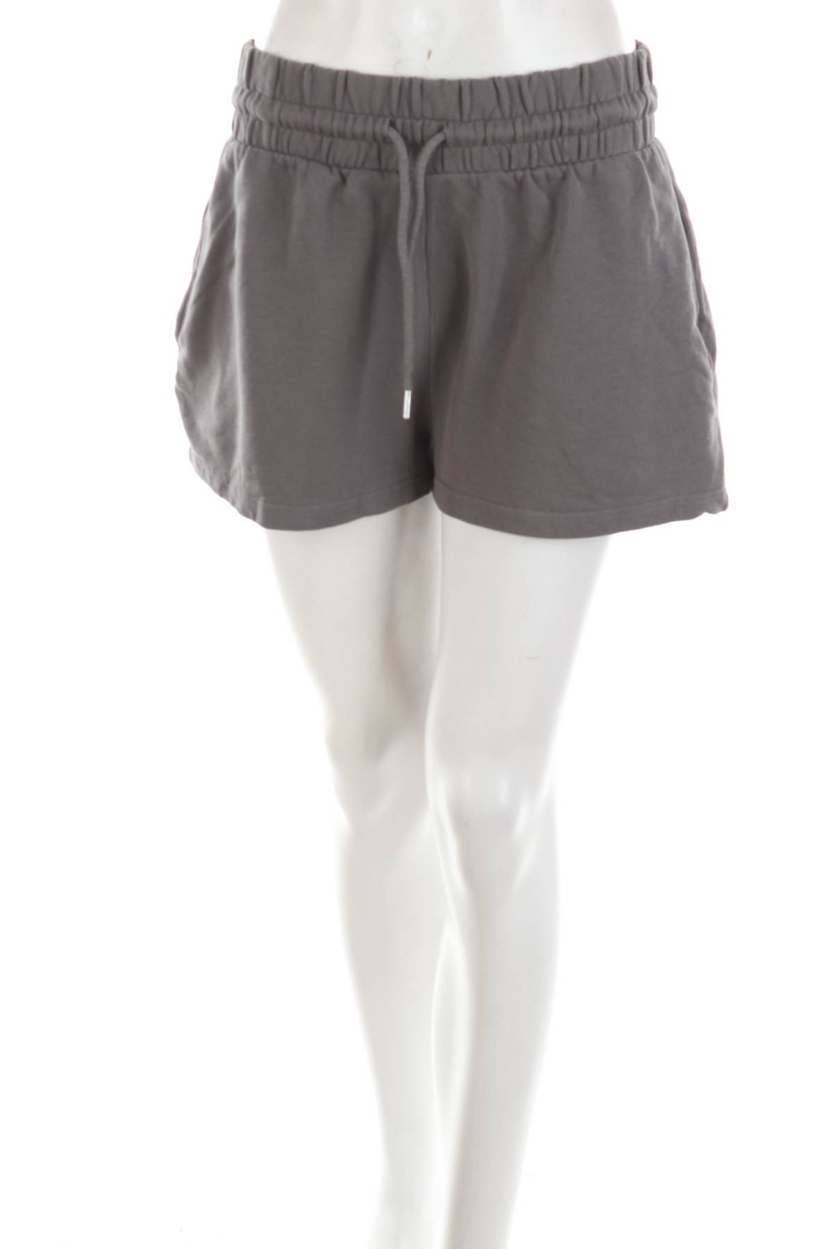 Дамски къс панталон Boohoo1 - Contour.bg Дамски къс панталон Boohoo1