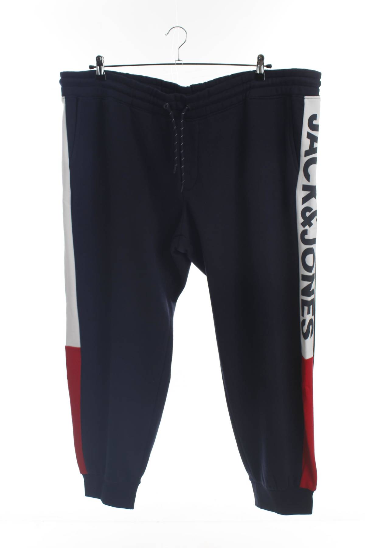 Мъжко спортно долнище Jack & Jones1