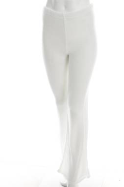 Дамски панталон Boohoo1 - Contour.bg Дамски панталон Boohoo1