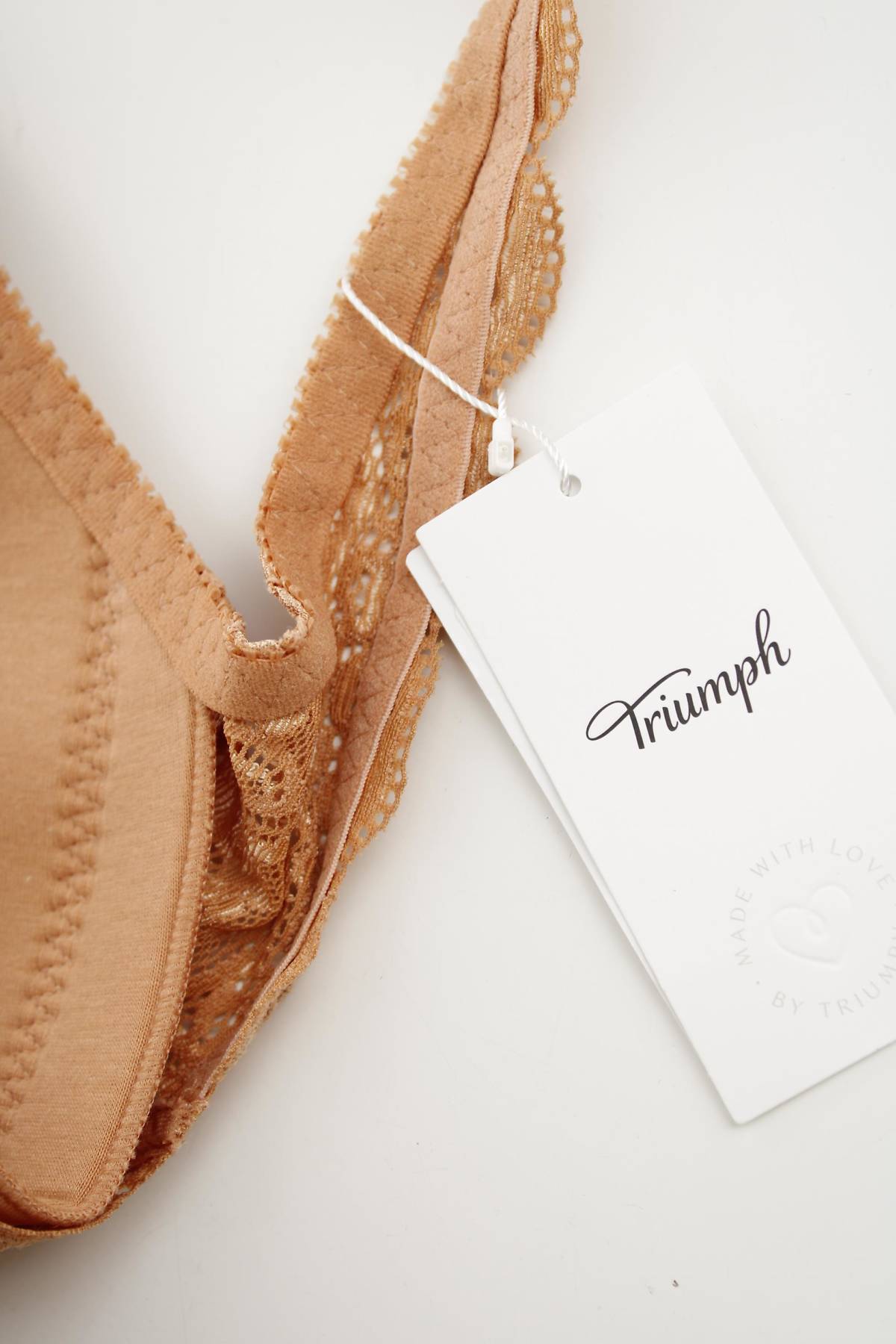 Сутиен Triumph3 - Contour.bg Сутиен Triumph3