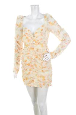 Φορέματα Gina Tricot1