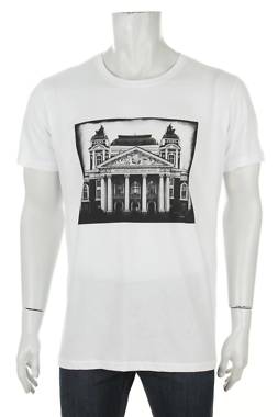 Мъжка тениска District1