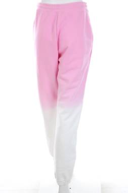 Γυναικείο αθλητικό παντελόνι Guess2