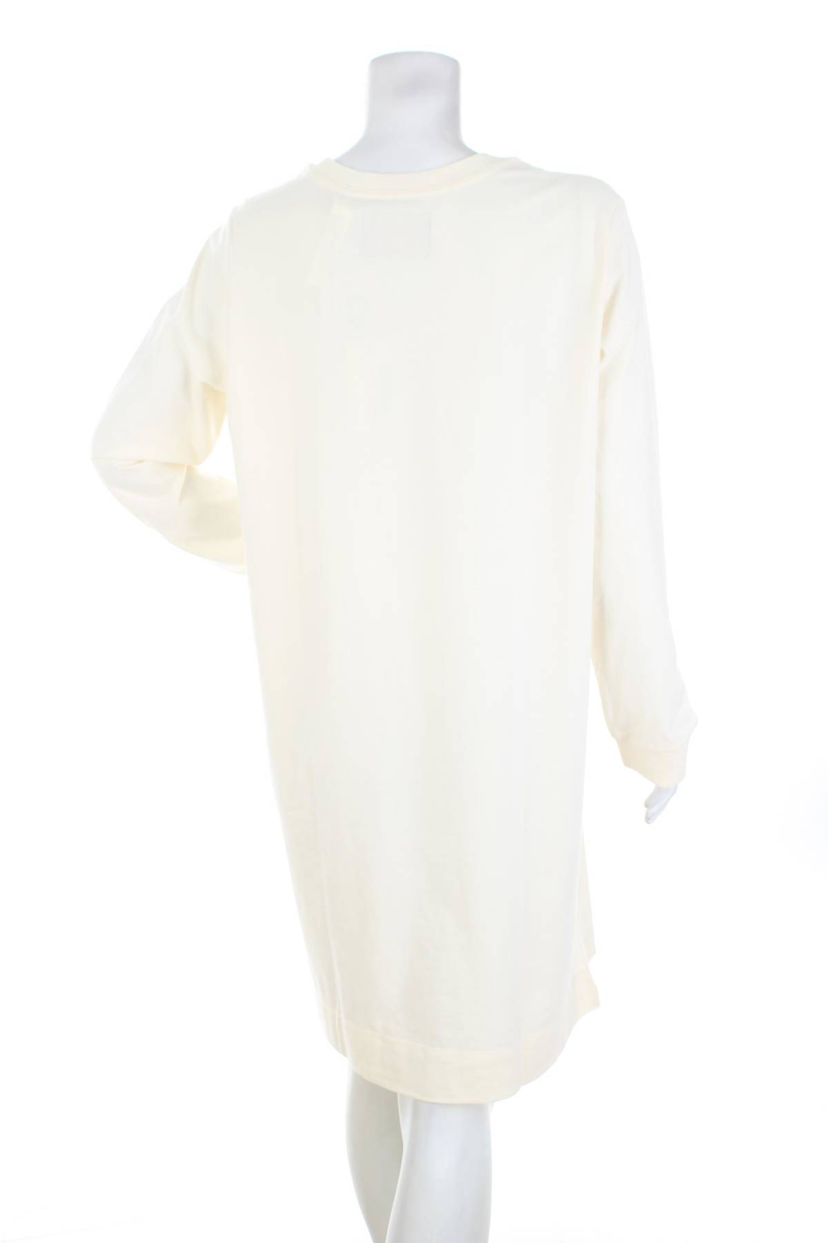 Дамска нощница Triumph2