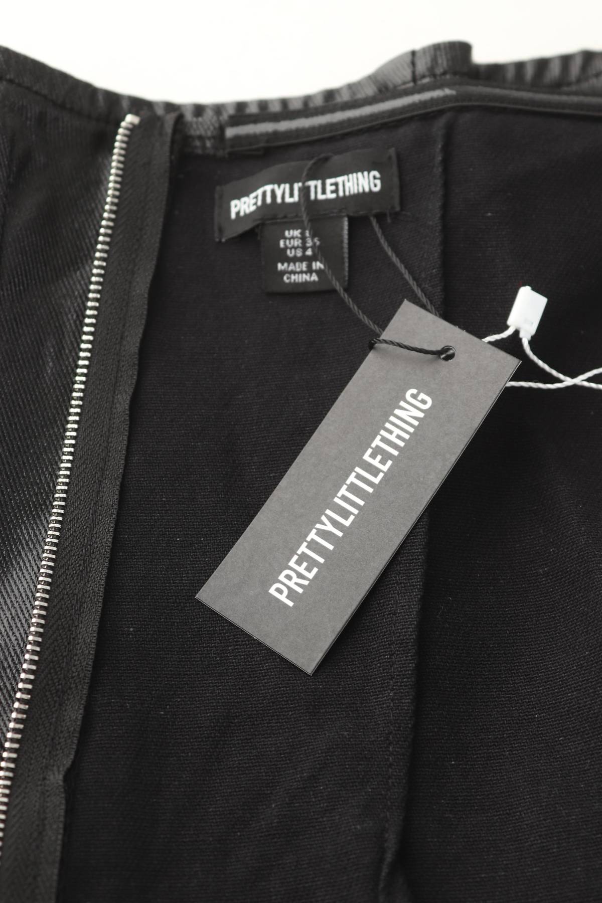 Γυναικείο αμάνικο Pretty Little Thing3 - Contourshop.gr Γυναικείο αμάνικο Pretty Little Thing3
