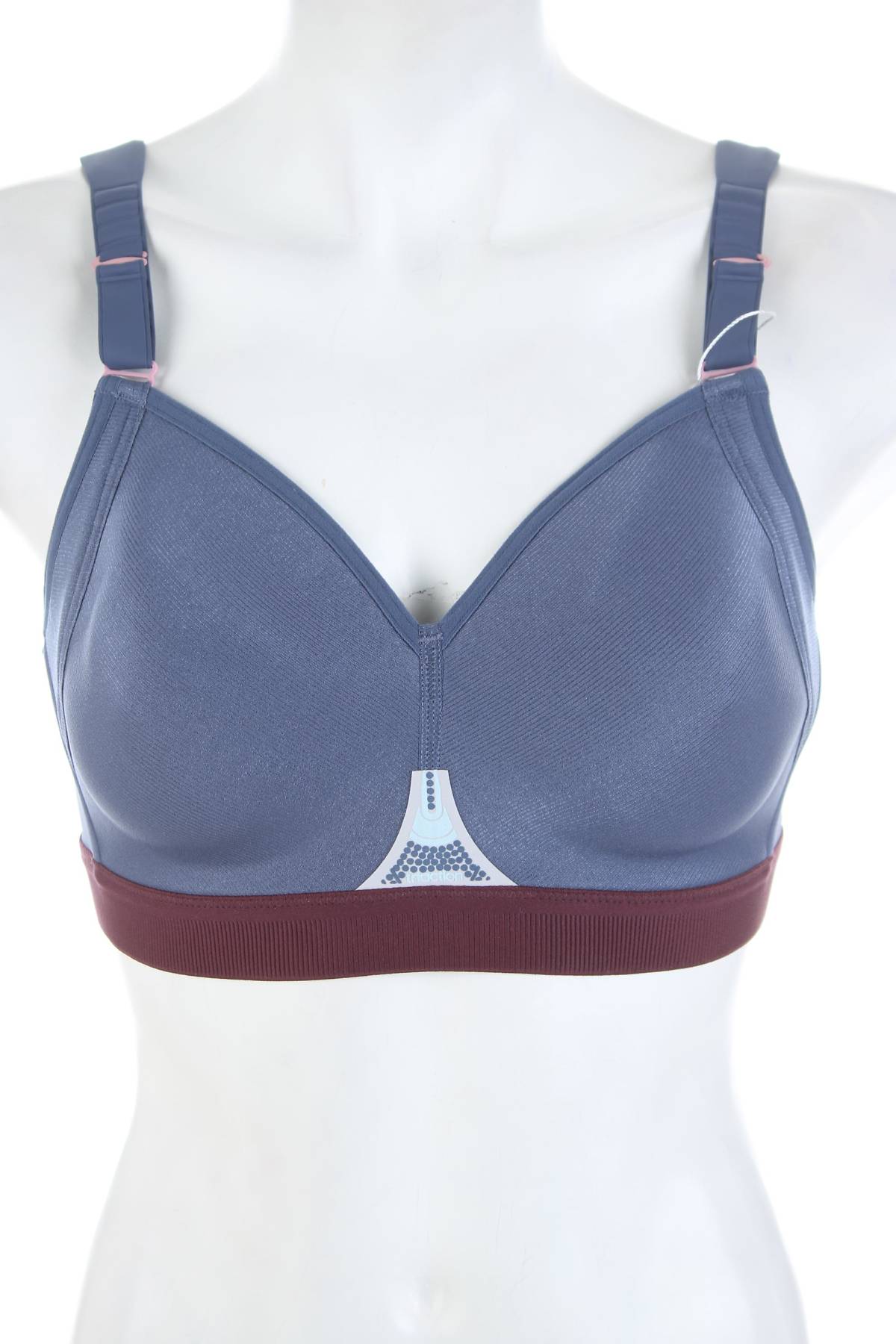 Спортен сутиен Triumph Triaction1