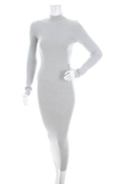 Φορέματα Michelle Keegan1