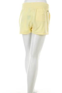 Дамски шорти Adidas Originals2