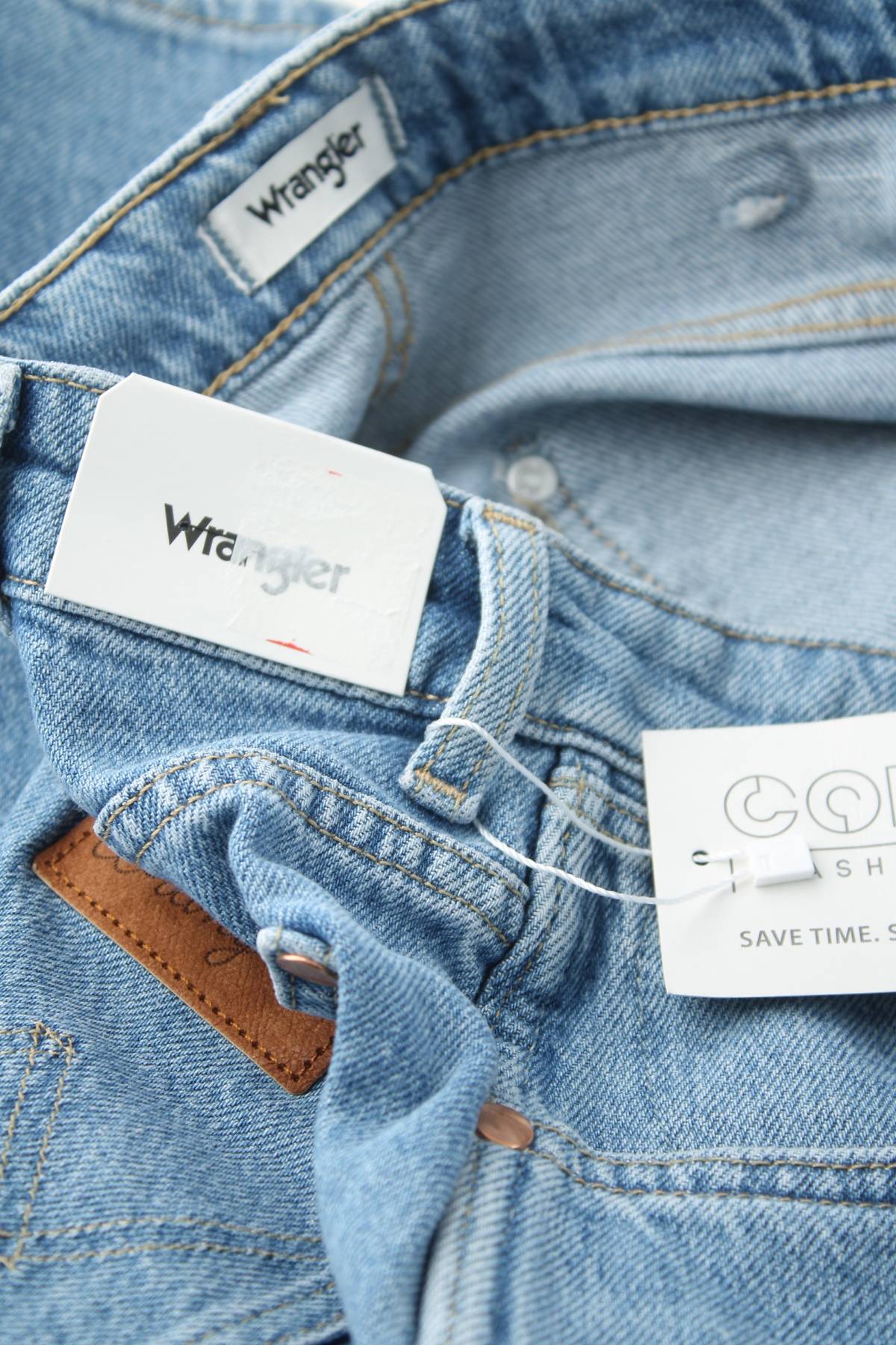 Дамски дънки Wrangler3