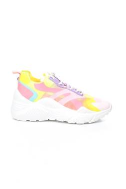 Дамски обувки Steve Madden1 - Contour.bg Дамски обувки Steve Madden1