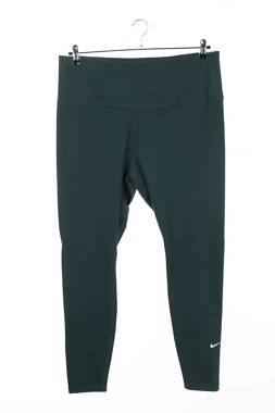 Дамски спортен клин Nike1