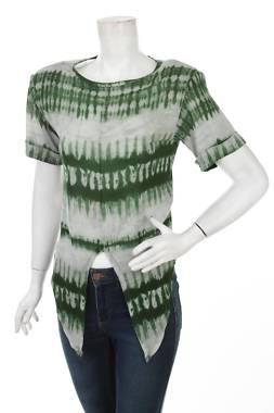 Γυναικεία μπλούζα Guess1