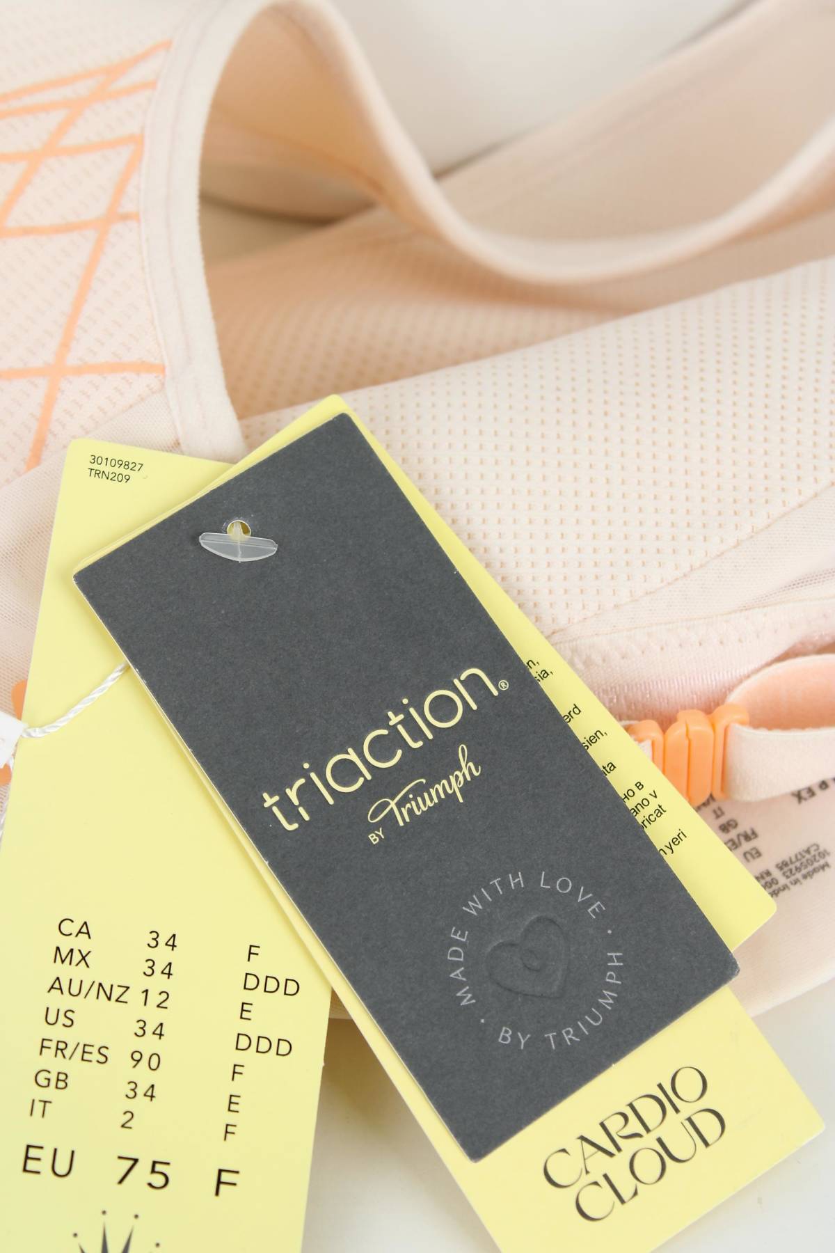 Спортен сутиен Triumph Triaction3