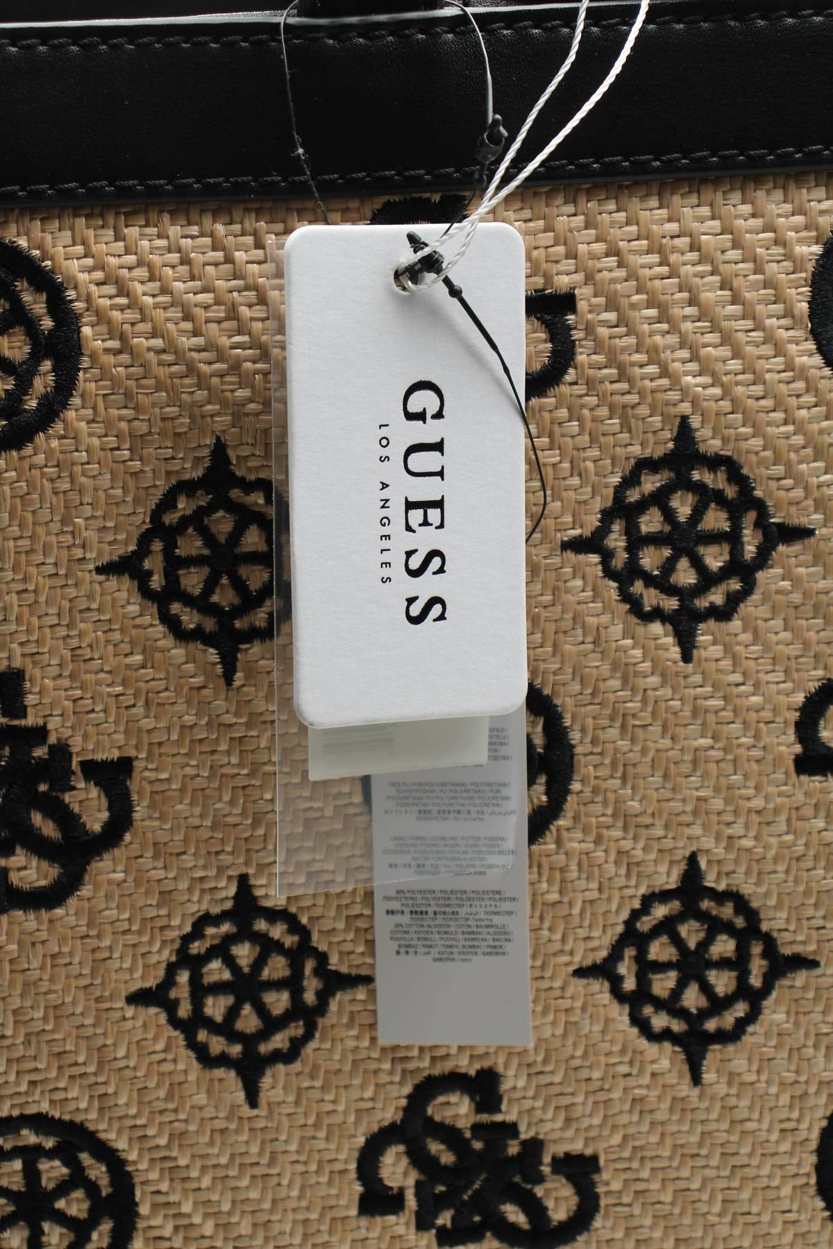 Чанта Guess3