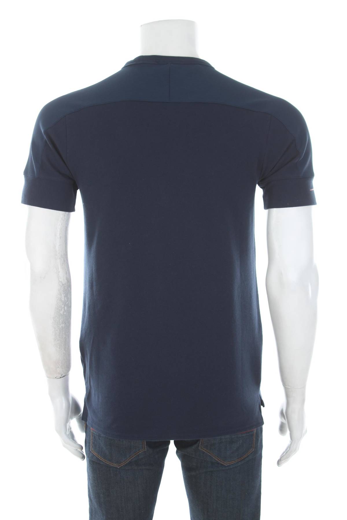 Мъжка тениска Umbro2 - Contour.bg Мъжка тениска Umbro2