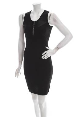 Рокля Guess1