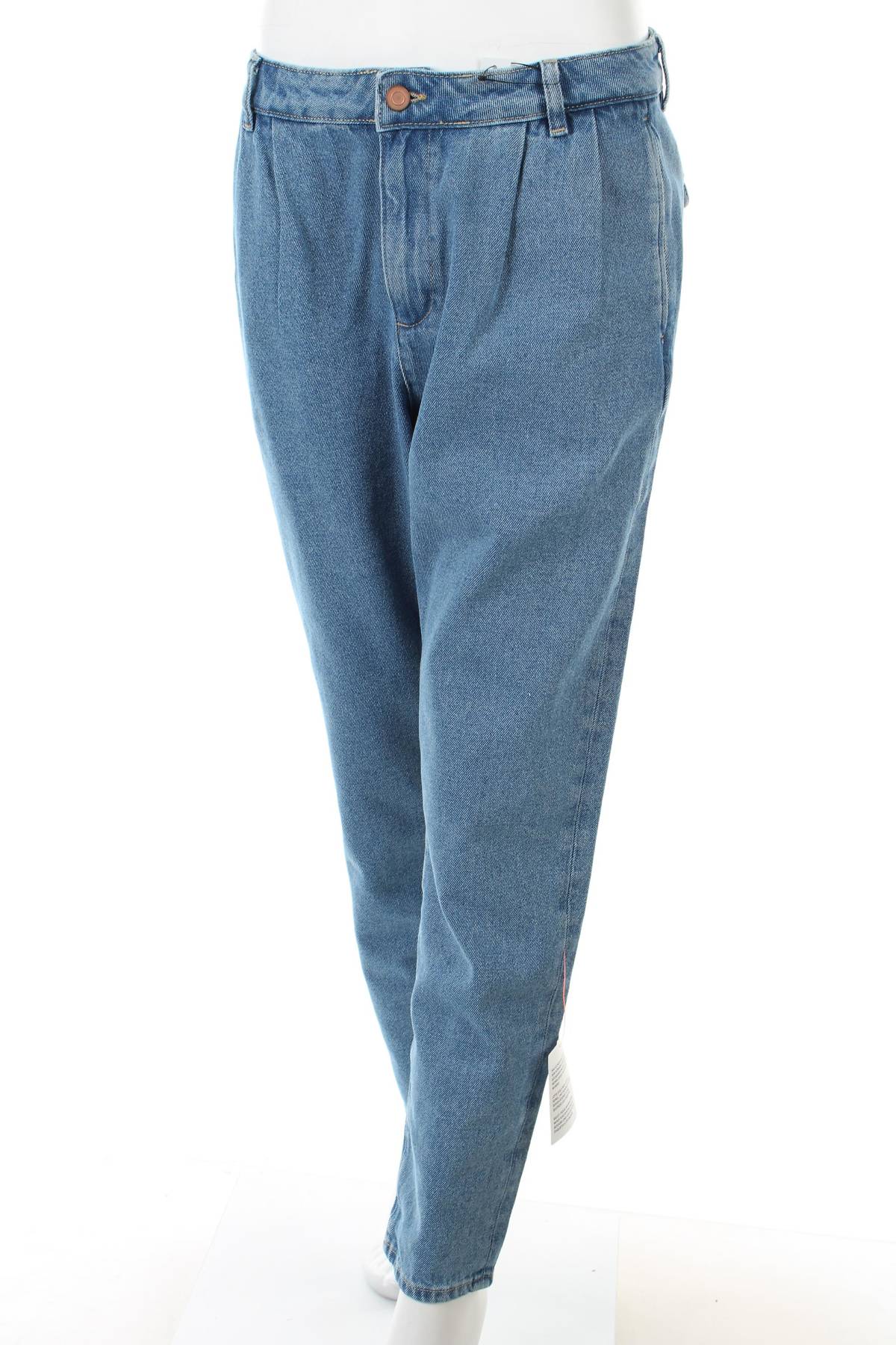 Γυναικεία τζιν Asos Design1