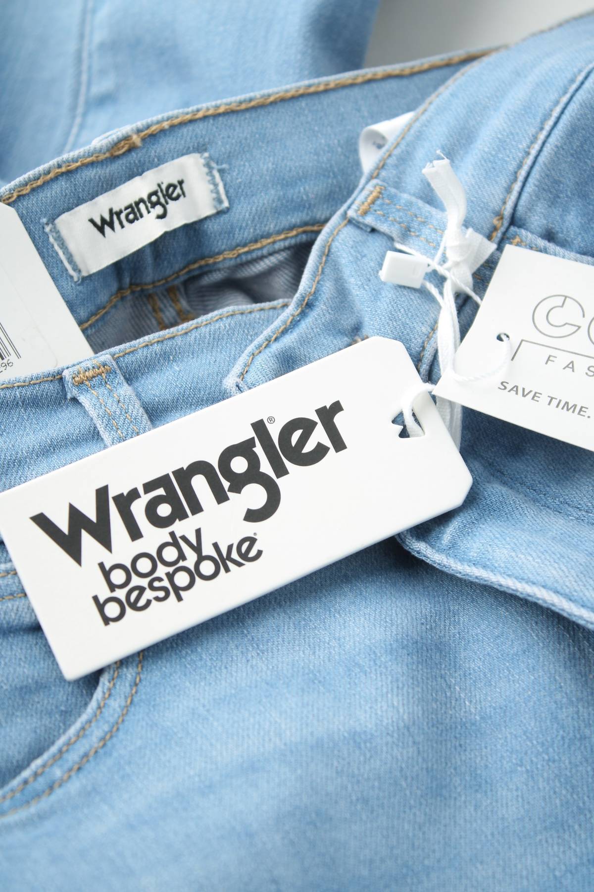 Дамски дънки Wrangler3