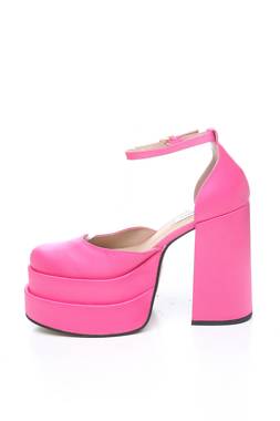 Γυναικεία παπούτσια Steve Madden2