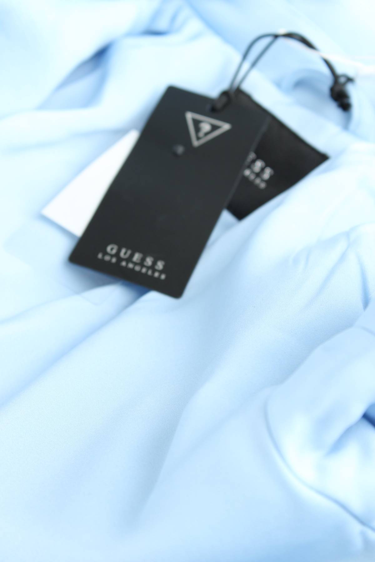 Детско яке Guess3