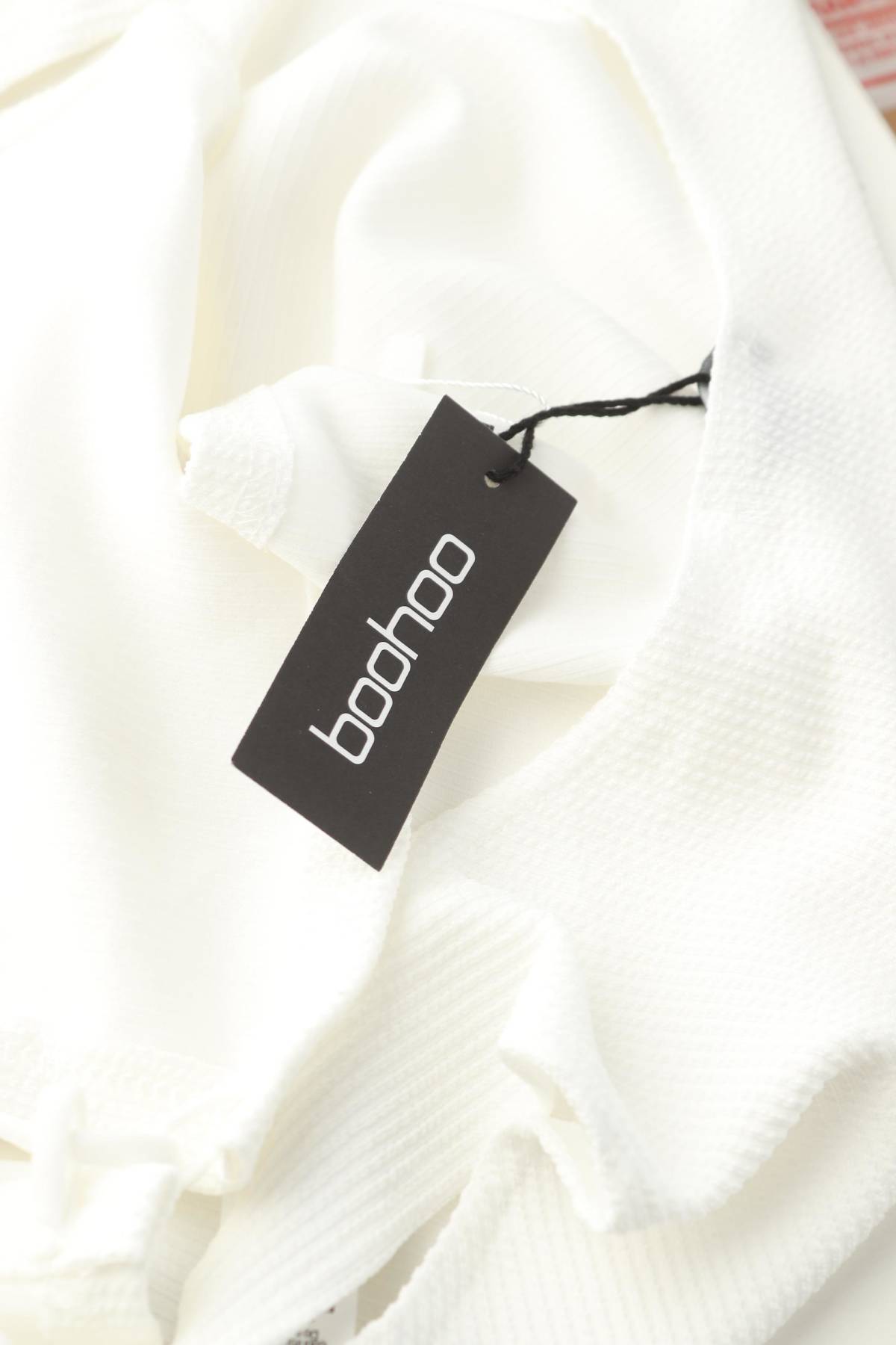 Γυναικείο αμάνικο Boohoo3 - Contourshop.gr Γυναικείο αμάνικο Boohoo3