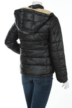 Γυναικείο μπουφάν Pepe Jeans2