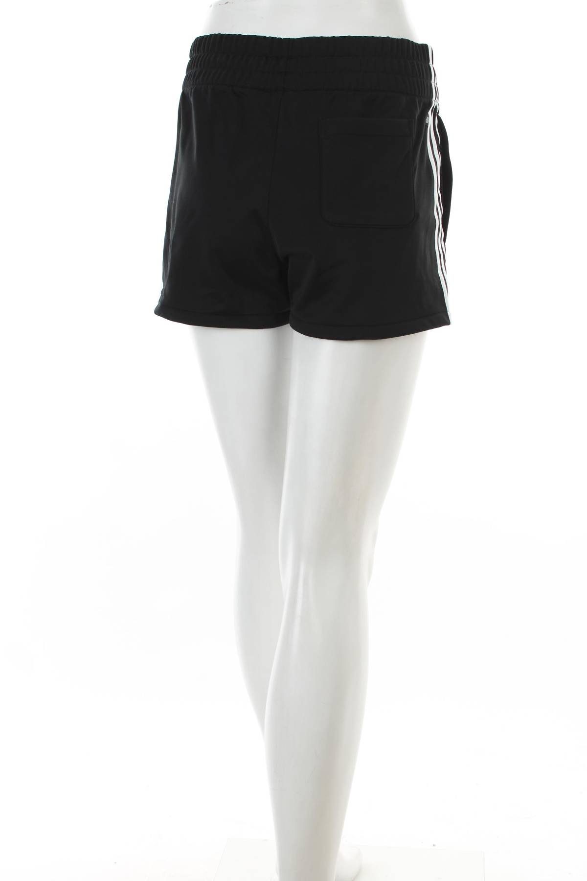 Γυναικεία σορτς Adidas Originals2