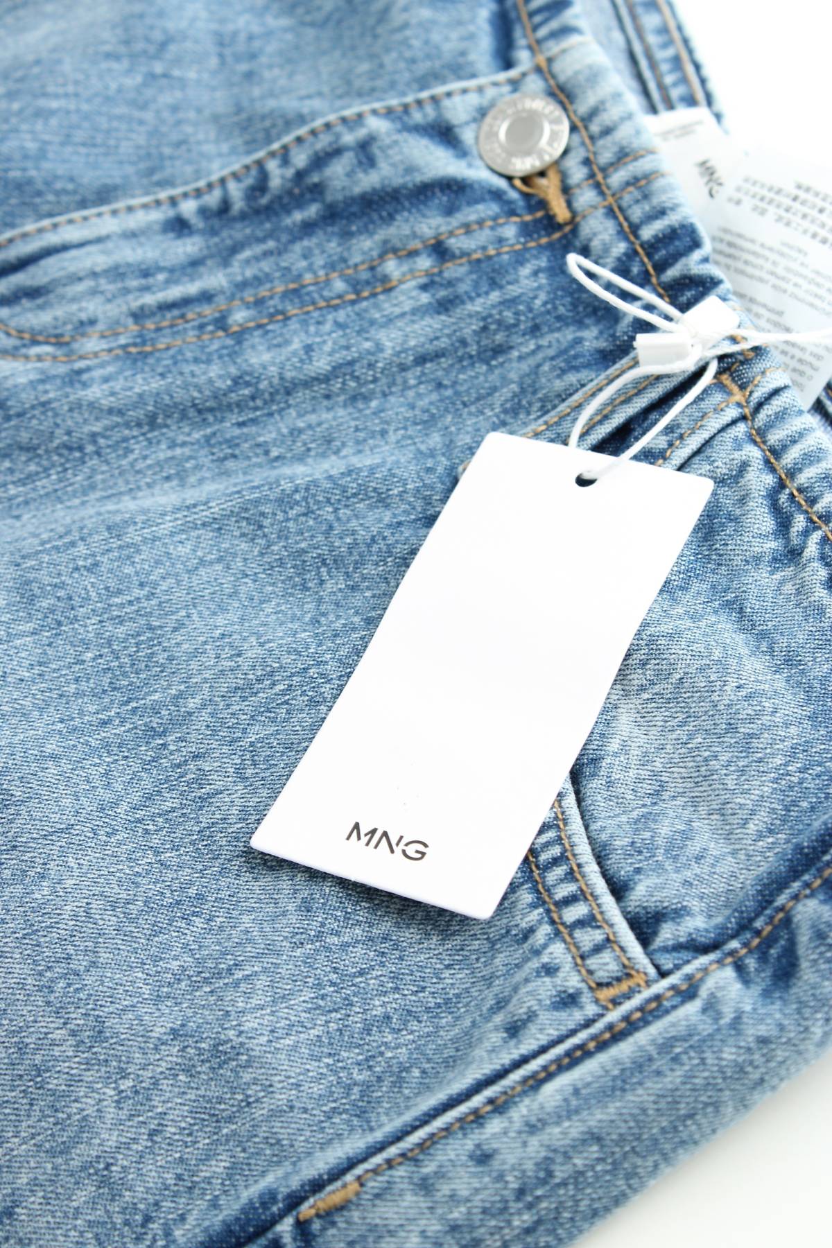 Γυναικεία τζιν σορτσάκια Mango3