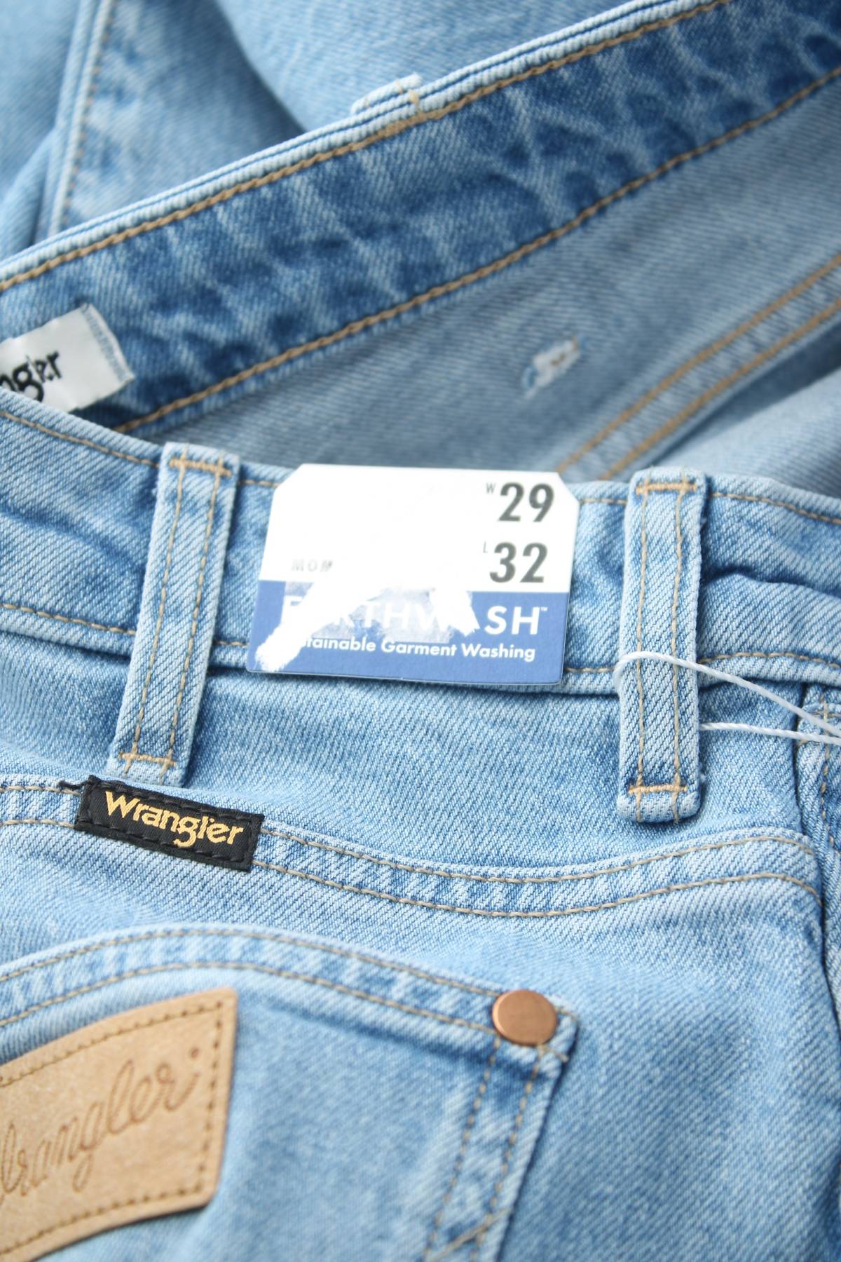Дамски дънки Wrangler3