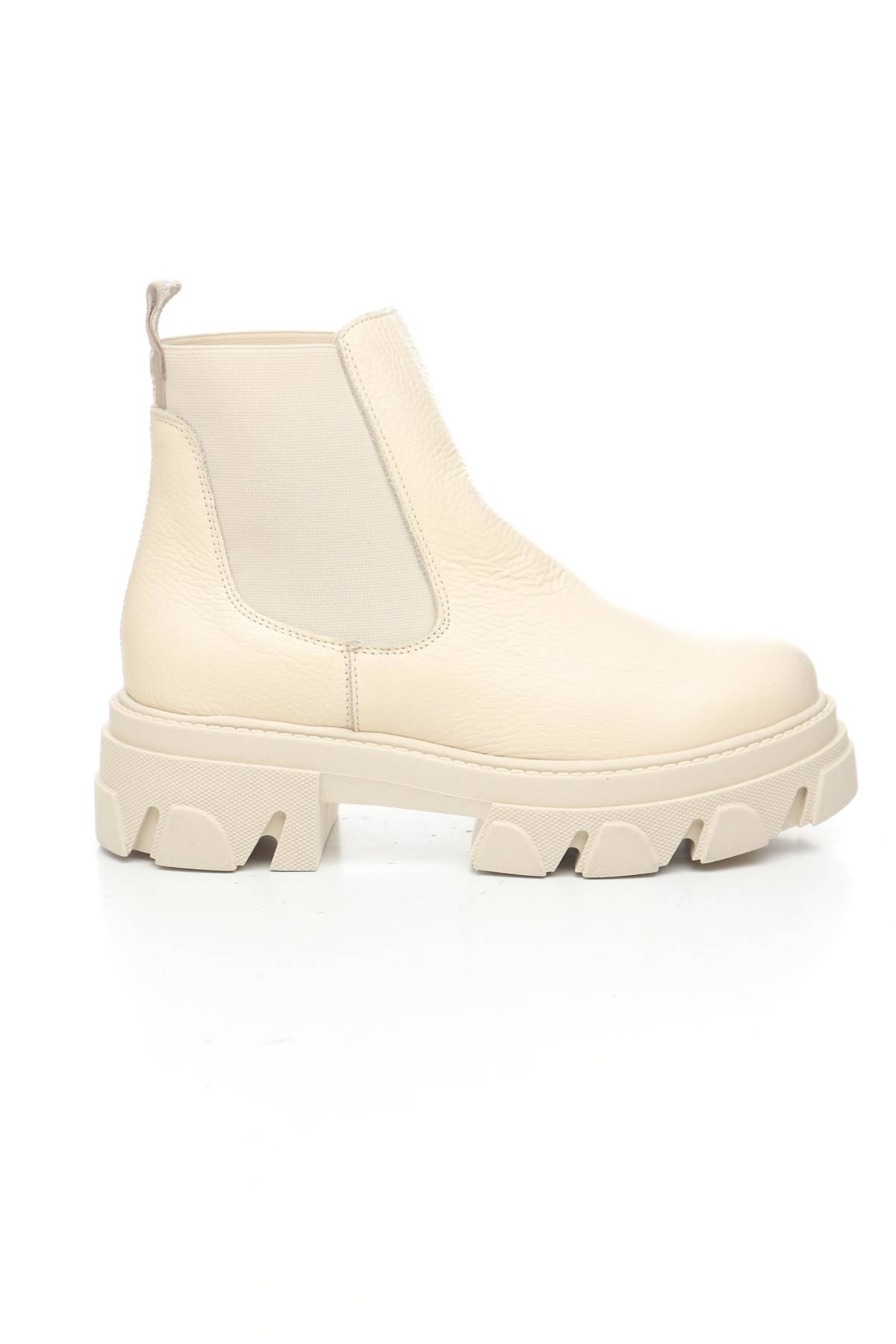 Дамски боти Steve Madden1