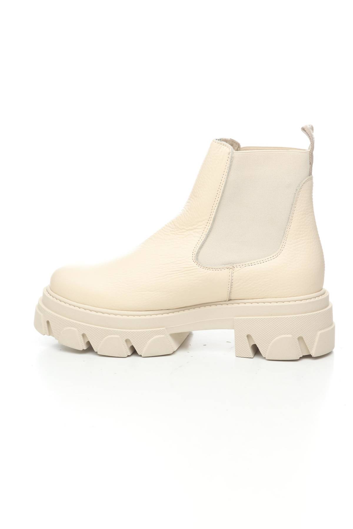 Дамски боти Steve Madden2