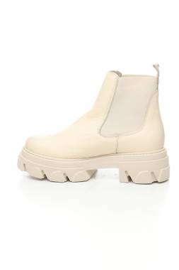 Дамски боти Steve Madden2