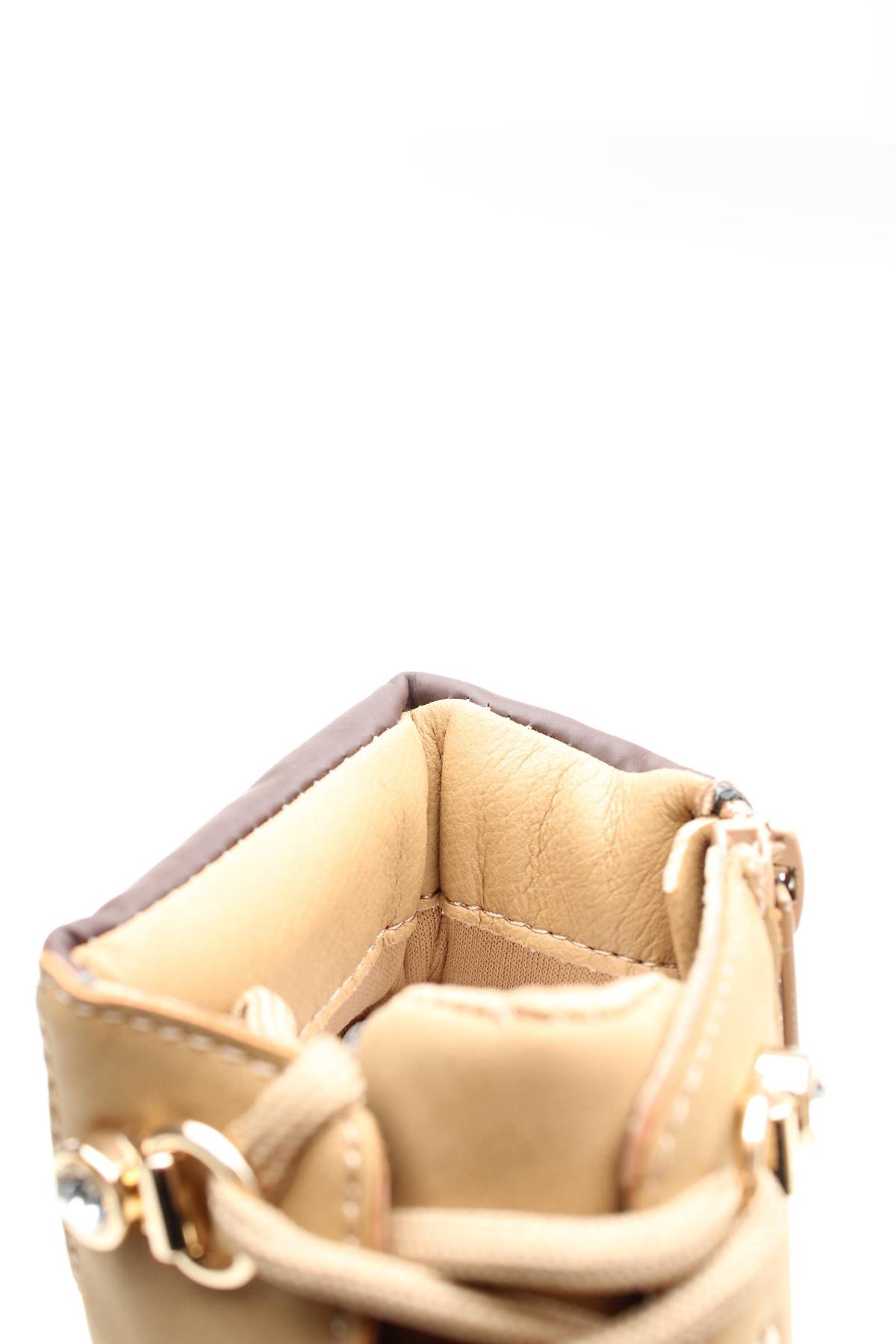 Детски обувки River Island5