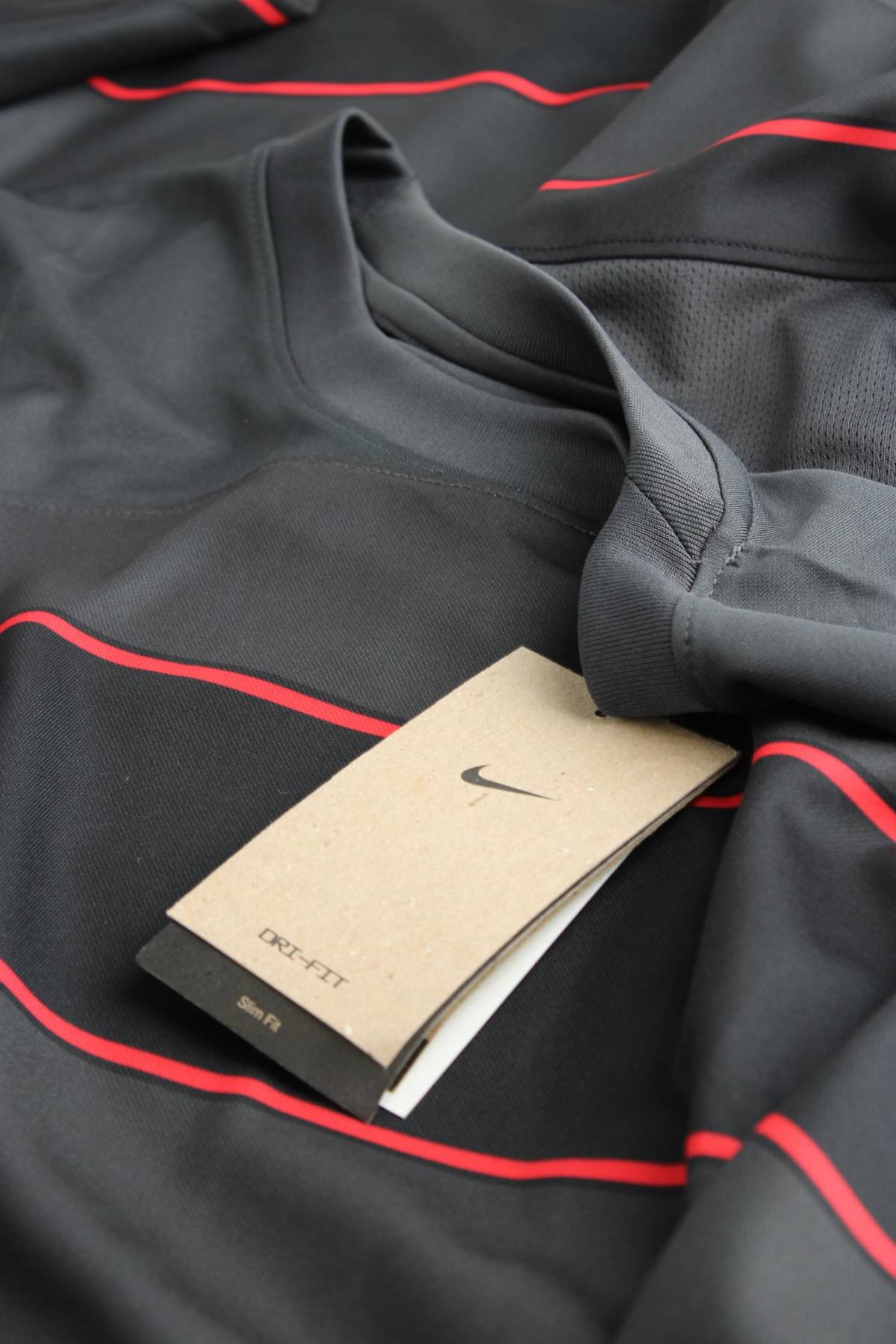 Мъжка спортна тениска Nike2