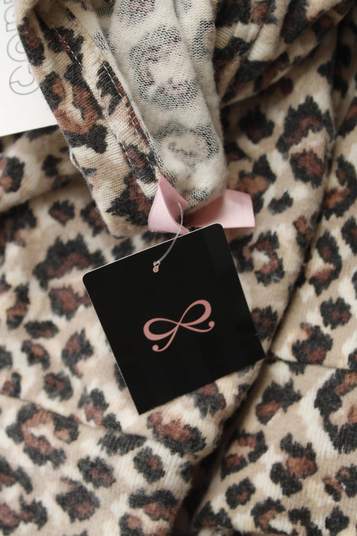 Дамска блуза Hunkemoller3 - Contour.bg Дамска блуза Hunkemoller3