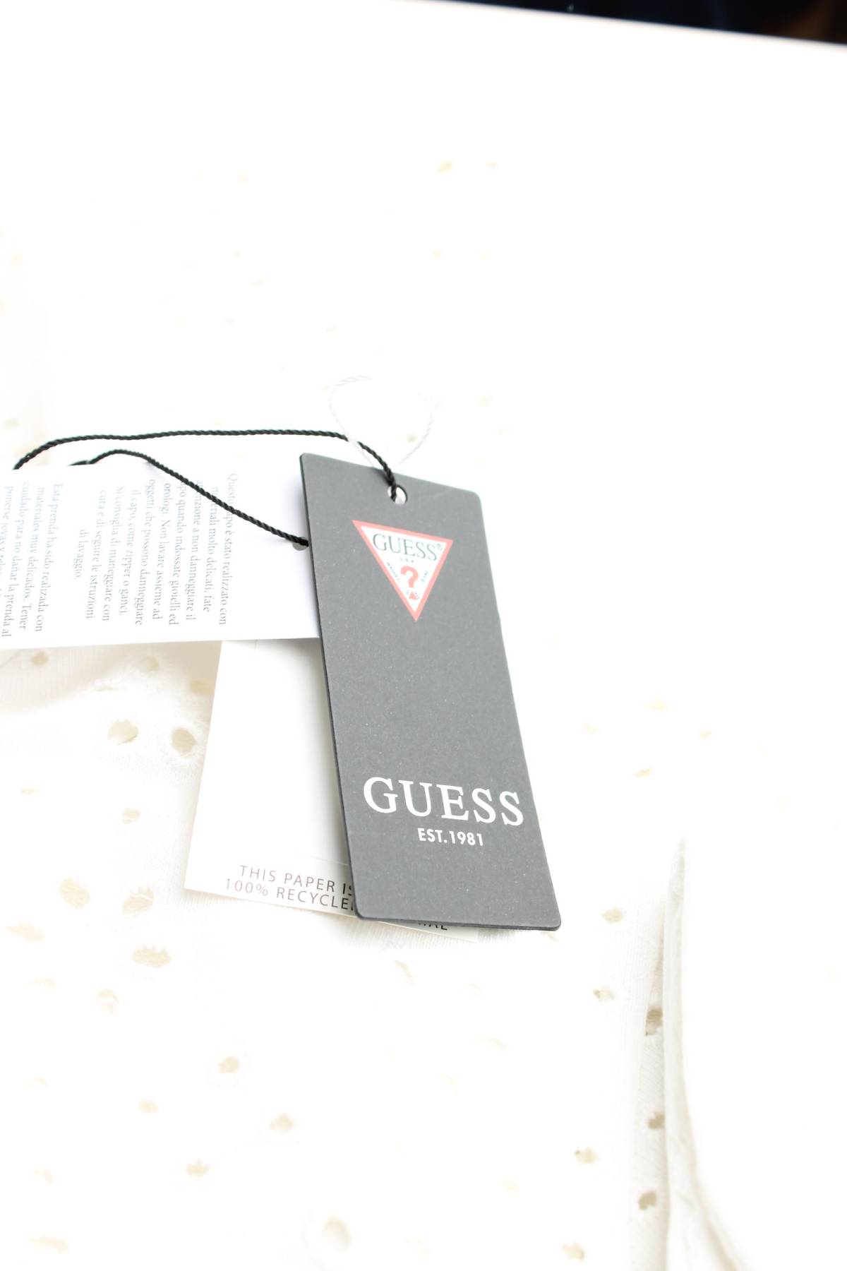 Рокля Guess3
